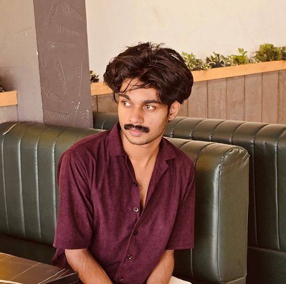 Nikhil M R